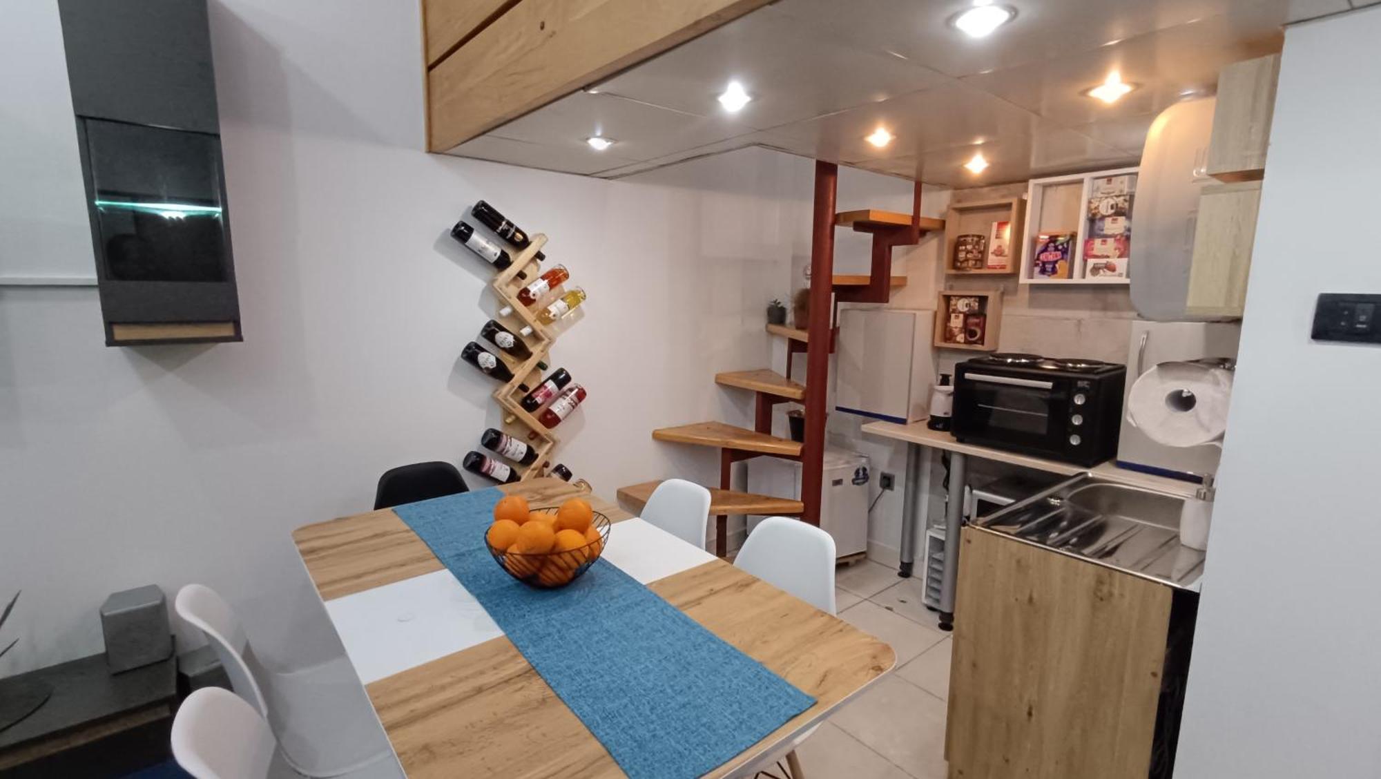 Nitro Inn - Premium Apartments - Wine Tasting - Souvenir - Art Gallery - Private Guided Tours - Relaxing - Romantic Скоп'є Екстер'єр фото